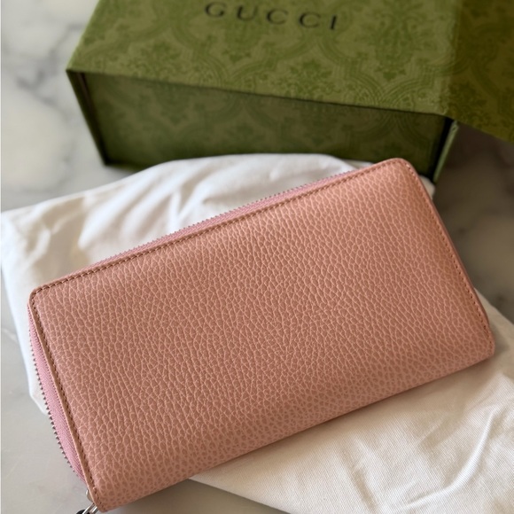 Gucci Pink Leather Wallet - Picture 3 of 4